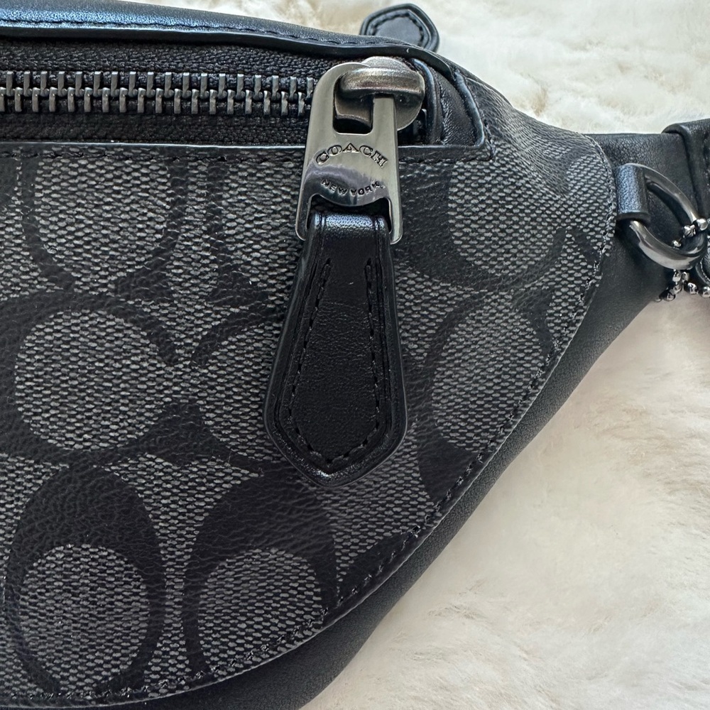 Coach Warren Mini Belt Bag in Signature Canvas for Men - Picture 4 of 13